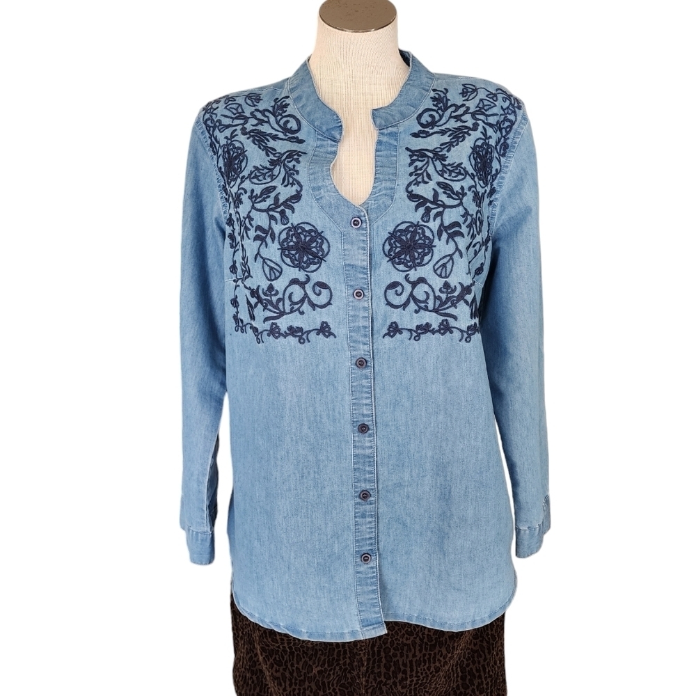 Country Store Denim Embroidered Long Roll Tab Sleeve Mocked V- Neck  Size L